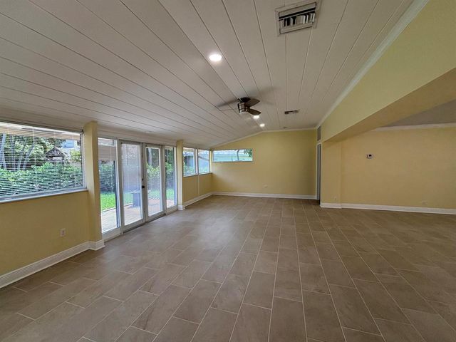 135 E Ilex Drive, Lake Park, FL 33403