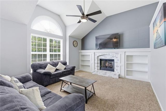 19026 W 163RD Place, Olathe, KS 66062