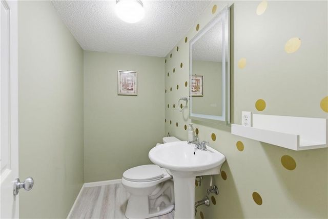 19026 W 163RD Place, Olathe, KS 66062
