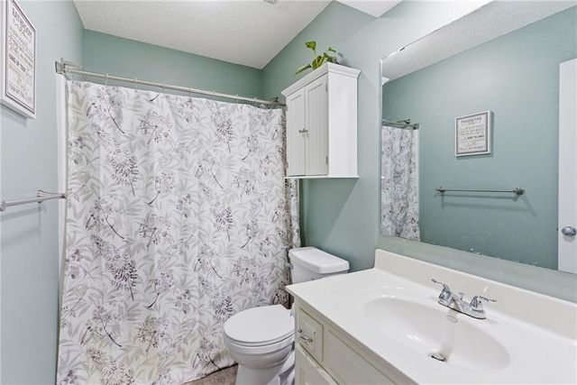 19026 W 163RD Place, Olathe, KS 66062