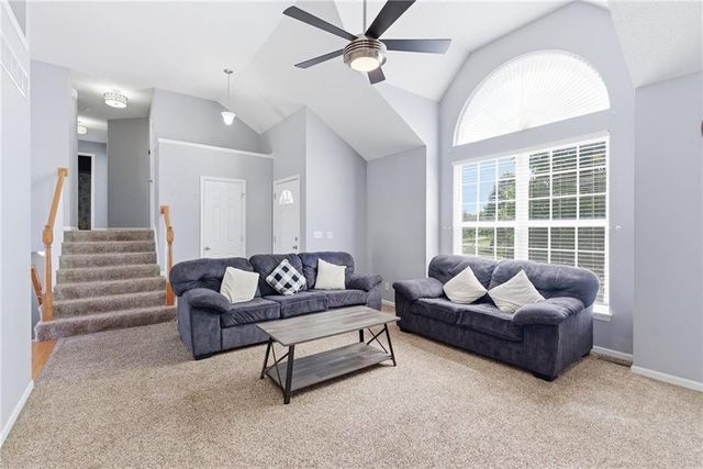 19026 W 163RD Place, Olathe, KS 66062