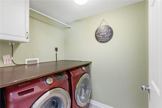 19026 W 163RD Place, Olathe, KS 66062