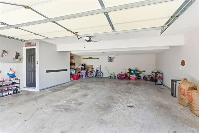 19026 W 163RD Place, Olathe, KS 66062