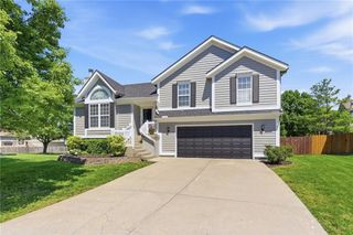 19026 W 163RD Place, Olathe, KS 66062