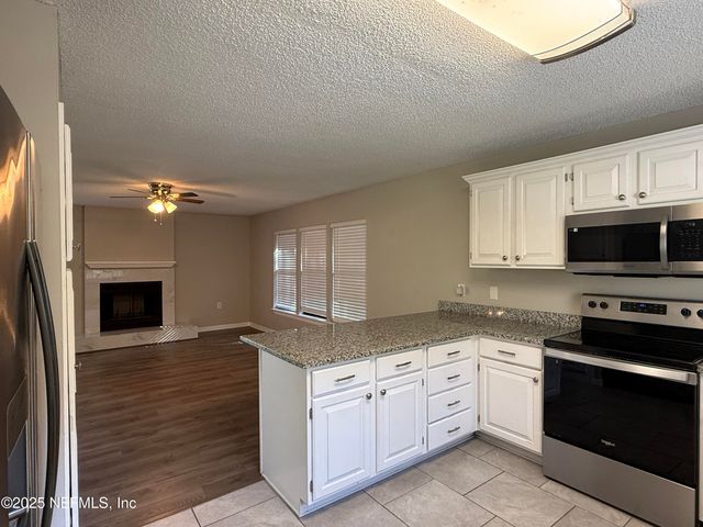 7219 MIMOSA GROVE Trail, Jacksonville, FL 32210