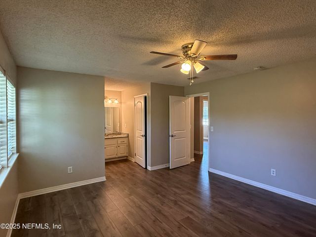 7219 MIMOSA GROVE Trail, Jacksonville, FL 32210