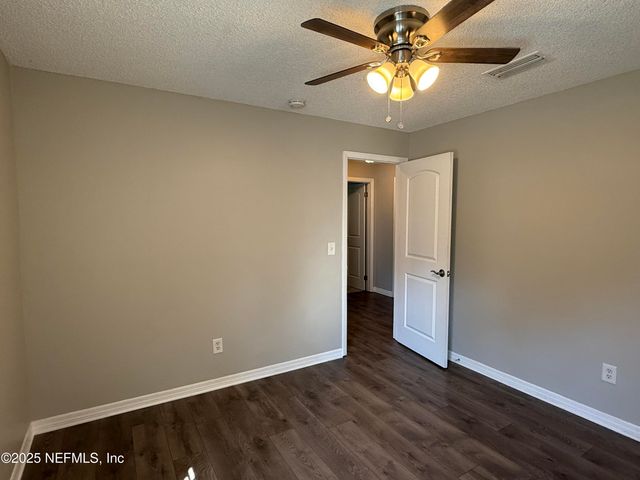 7219 MIMOSA GROVE Trail, Jacksonville, FL 32210