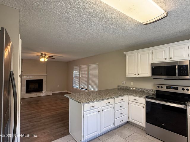 7219 MIMOSA GROVE Trail, Jacksonville, FL 32210