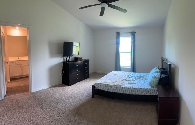 2562 SE Kaycee Court, Port St. Lucie, Port St Lucie, FL 34952