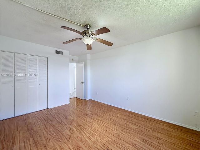 16400 NE 17th Ave 206, North Miami Beach, FL 33162