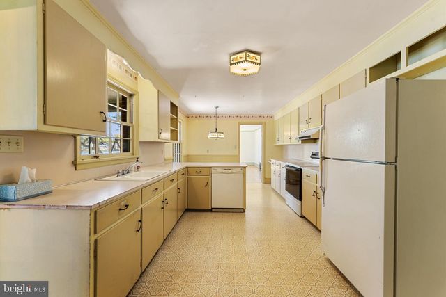 137 PINE DR, Reedville, VA 22539