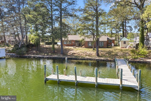 137 PINE DR, Reedville, VA 22539
