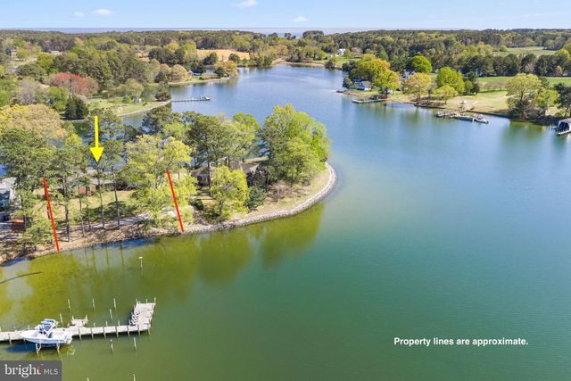 137 PINE DR, Reedville, VA 22539