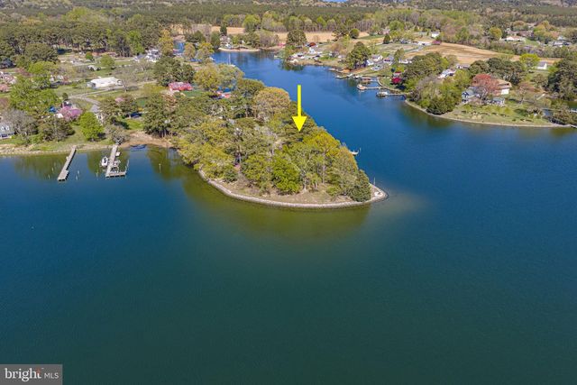 137 PINE DR, Reedville, VA 22539