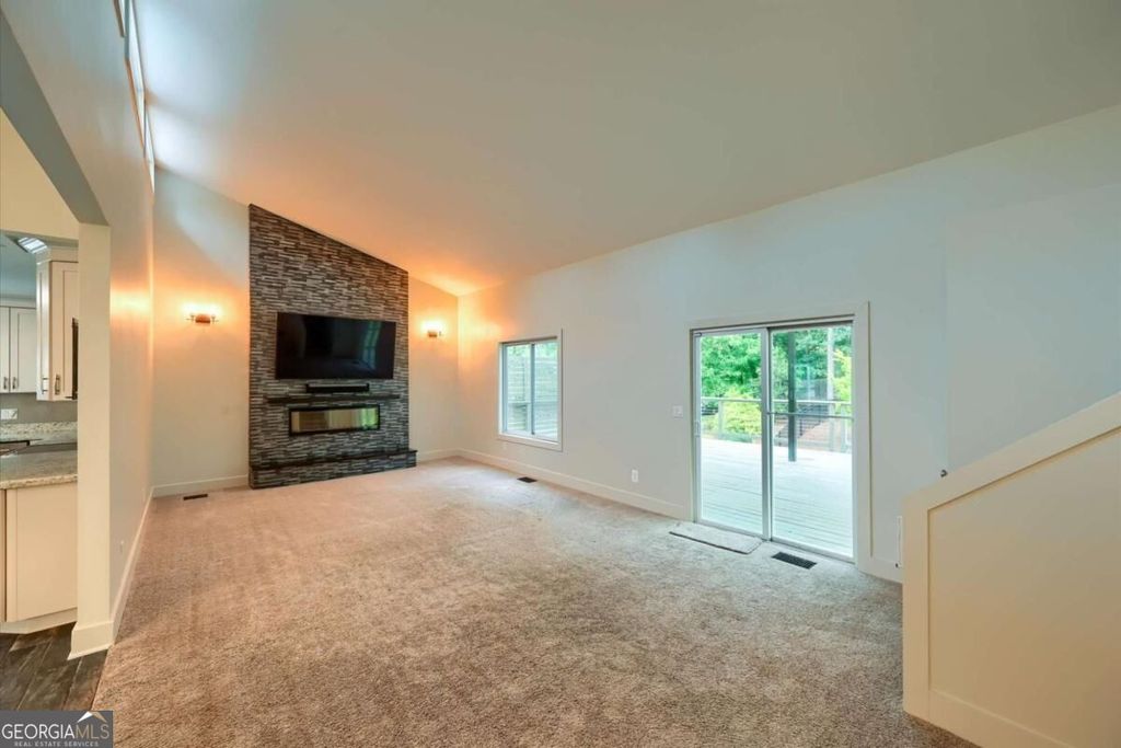 2470 Kingsley Drive NE, Marietta, GA 30062 — photo 5
