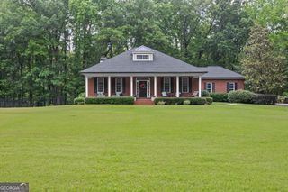 1121 Country Club Road, Newnan, GA 30263