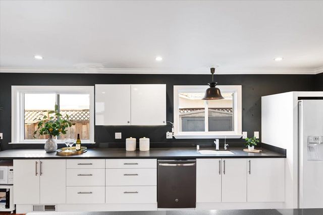 951 Wallace Drive, San Jose, CA 95120