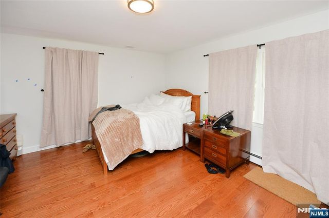 50 Dean Street, Glen Rock, NJ 07452