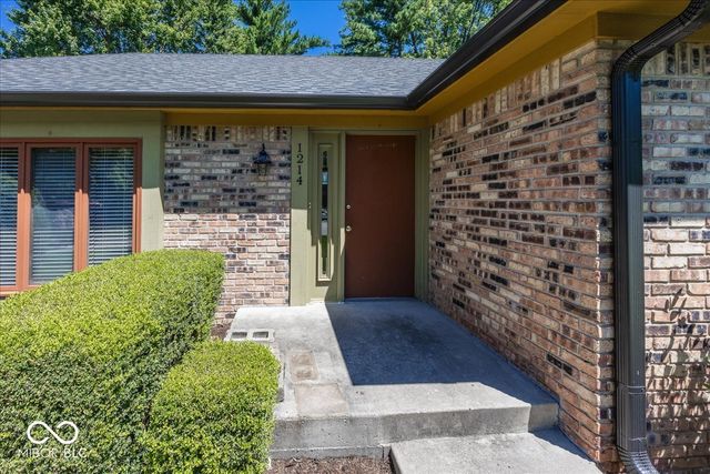 1214 Ironwood Drive W, Carmel, IN 46033