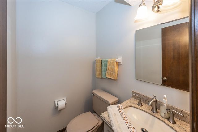 1214 Ironwood Drive W, Carmel, IN 46033