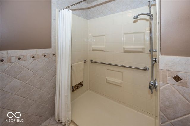1214 Ironwood Drive W, Carmel, IN 46033