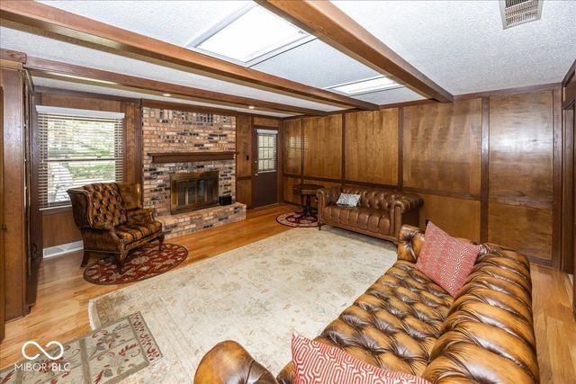1214 Ironwood Drive W, Carmel, IN 46033