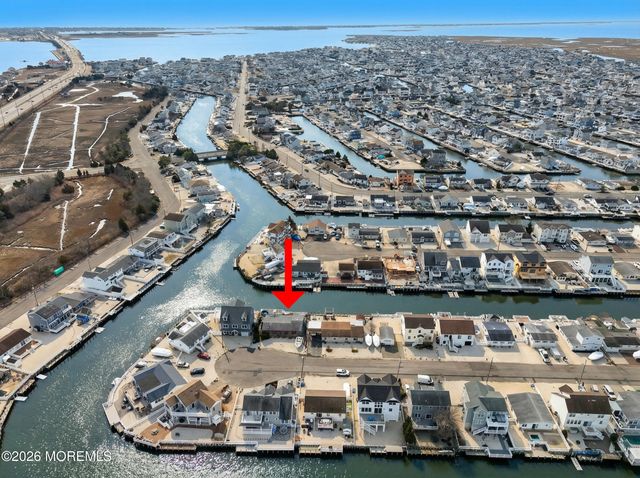 115 Mary Alice Road, Beach Haven West, NJ 08050