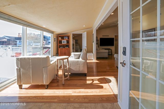 115 Mary Alice Road, Beach Haven West, NJ 08050