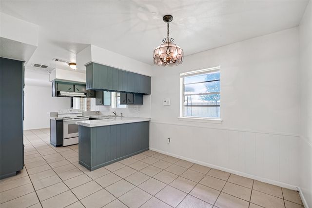 5010 Shilo Drive, Houston, TX 77032