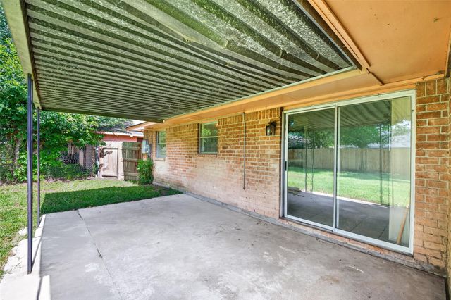 5010 Shilo Drive, Houston, TX 77032