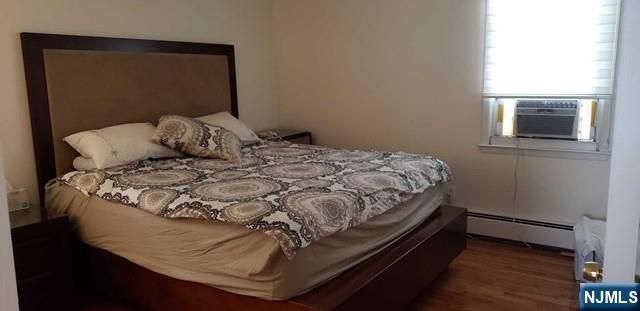 397 Mayer Court 2nd, Ridgefield, NJ 07657