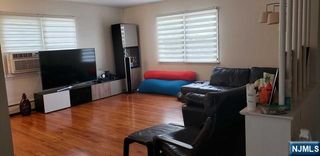 397 Mayer Court 2nd, Ridgefield, NJ 07657