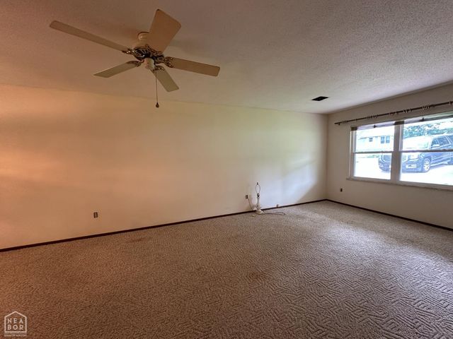 1121 Meadowbrook Drive, Mountain Home, AR 72653