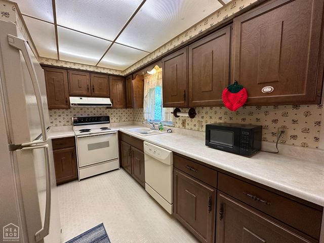 1121 Meadowbrook Drive, Mountain Home, AR 72653