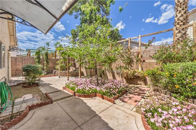 7842 Firefalls Drive, Las Vegas, NV 89147