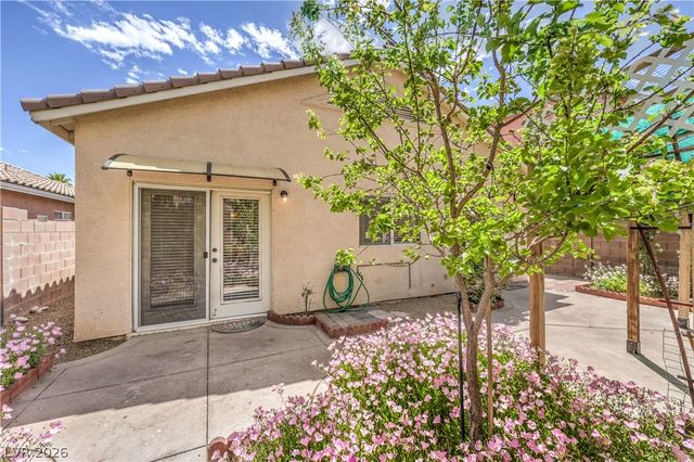7842 Firefalls Drive, Las Vegas, NV 89147