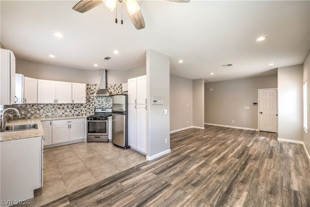 7842 Firefalls Drive, Las Vegas, NV 89147