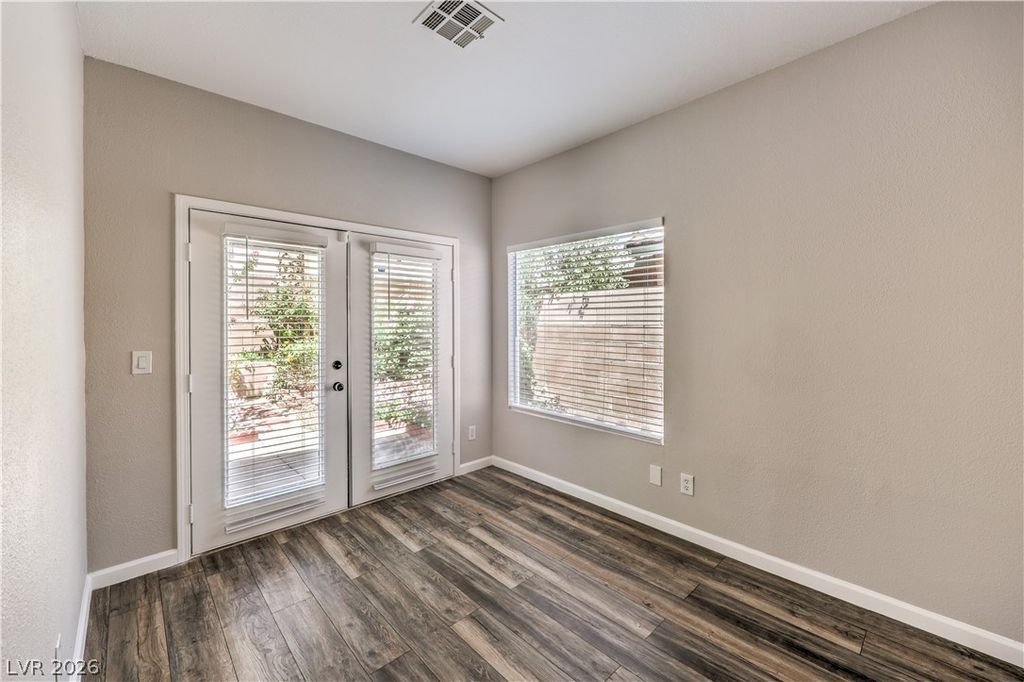 Image 13 of property listing at 7842 Firefalls Drive, Las Vegas, NV 89147