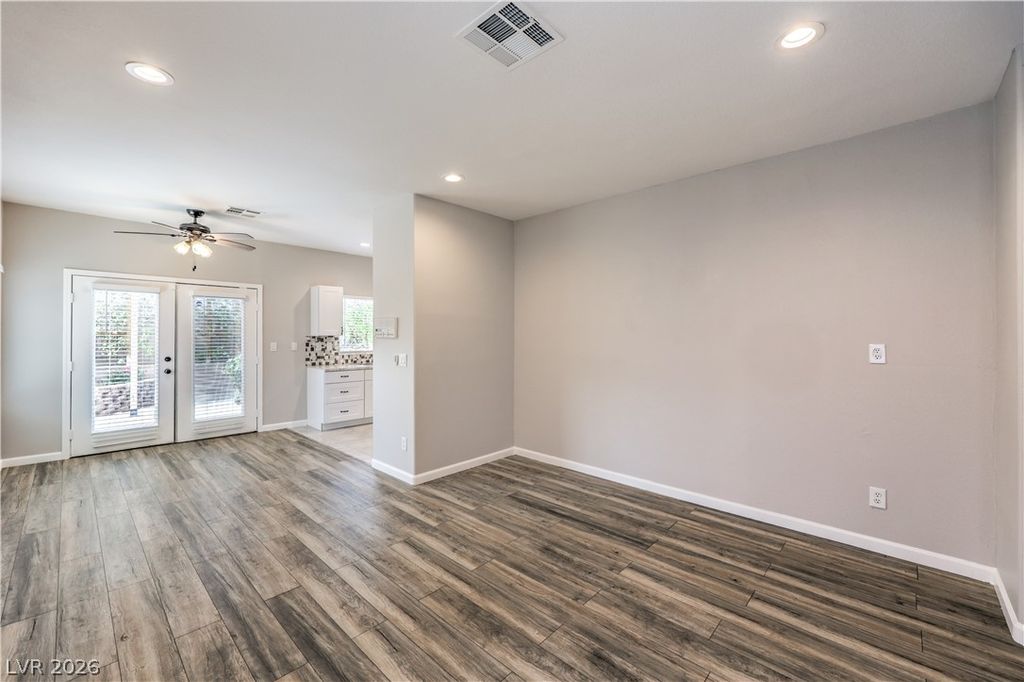 Image 5 of property listing at 7842 Firefalls Drive, Las Vegas, NV 89147