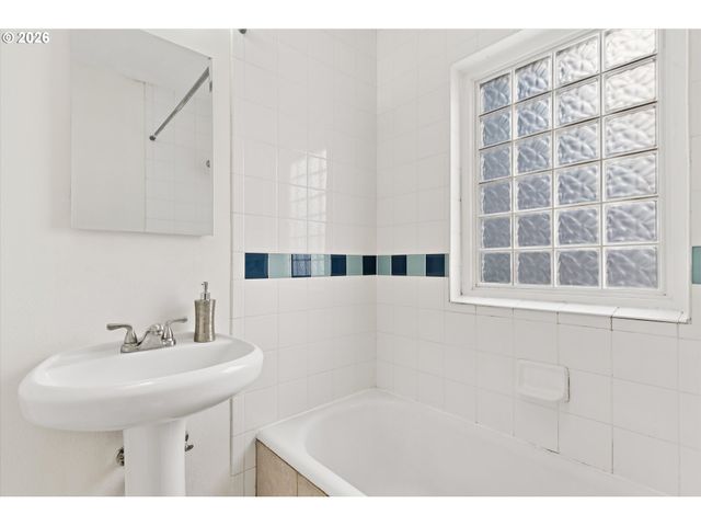 3141 Se 90TH Pl, Portland, OR 97266