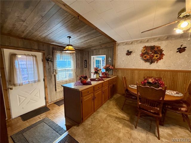 2821 Walnut Avenue, Niagara Falls, NY 14301