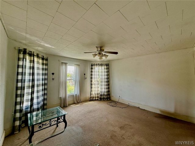 2821 Walnut Avenue, Niagara Falls, NY 14301