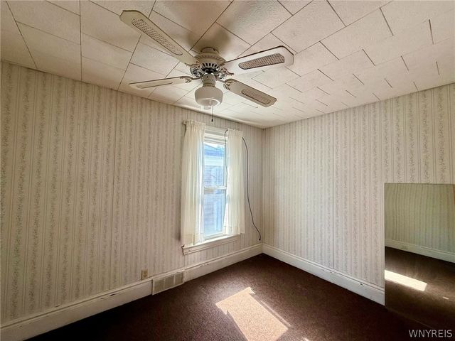 2821 Walnut Avenue, Niagara Falls, NY 14301