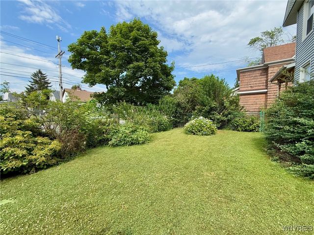 2821 Walnut Avenue, Niagara Falls, NY 14301