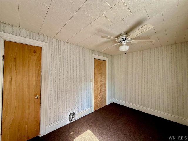 2821 Walnut Avenue, Niagara Falls, NY 14301