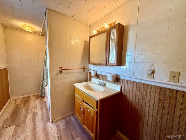 2821 Walnut Avenue, Niagara Falls, NY 14301
