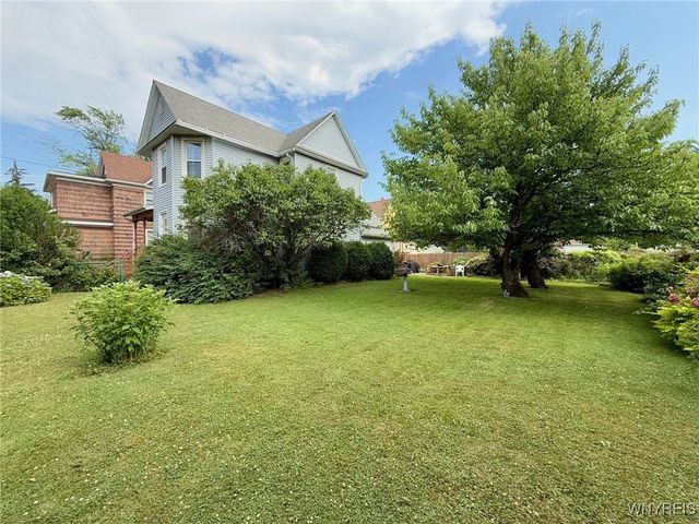 2821 Walnut Avenue, Niagara Falls, NY 14301