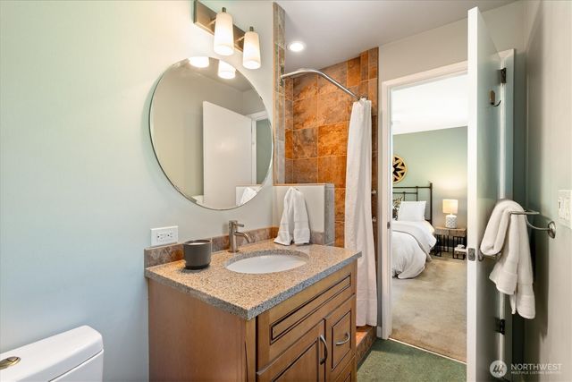 745 N 97th Street, Seattle, WA 98103