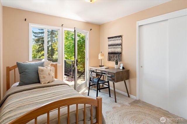 745 N 97th Street, Seattle, WA 98103