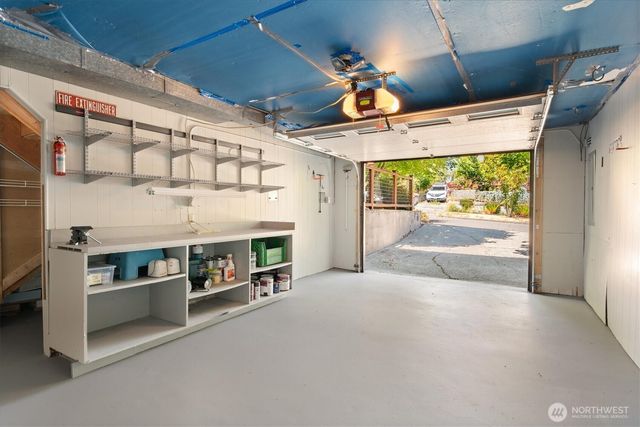 745 N 97th Street, Seattle, WA 98103